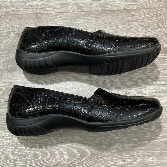 NWOT Easy Street Extra Wide Purpose Black Patent Croc Slip On Flats 9.5 WW - Picture 12 of 14